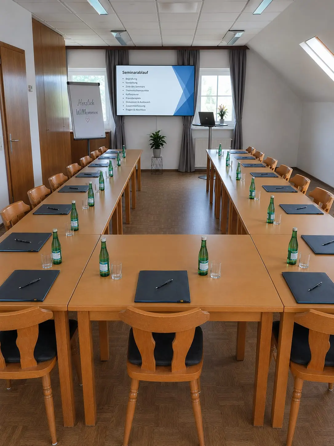 Ein Setting bei Benutzung für Seminare des Veranstaltungsraums Koglerhaus in der Nähe von Linz.